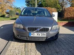 Grau Gebraucht 2004 Volvo S40 Limousine | 6.500 € (Teuer)
