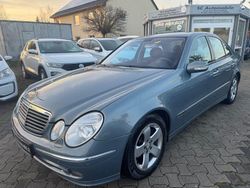 Grau Gebraucht 2006 Mercedes E320 Limousine | 2.499 € (Teuer)