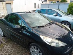 Schwarz Gebraucht 2008 Peugeot 207 CC Sport Cabrio | 3.950 € (Fairer Preis)