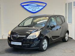 Schwarz Gebraucht 2011 Opel Meriva Design Edition Van / Kleinbus | 6.290 € (Fairer Preis)