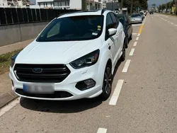 Weiß Gebraucht 2017 Ford Kuga ST-Line SUV | 16.000 € (Fairer Preis)