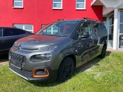 Platiniumgrau/typ au Gebraucht 2023 Citroën Berlingo Feel Van / Kleinbus | 29.980 € (Etwas zu teuer)