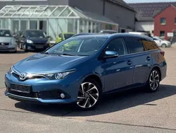 Blau Gebraucht 2016 Toyota Auris Touring Sports Design Kombi | 12.990 € (Fairer Preis)