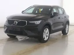 Onyx black / metallic Gebraucht 2024 Volvo XC40 Core SUV | 33.880 € (Superpreis)