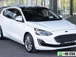 Frostweiß Gebraucht 2021 Ford Focus Vignale Kleinwagen | 24.990 € (Teuer)