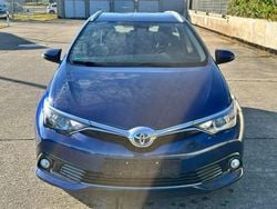 Blau Gebraucht 2016 Toyota Auris Kombi | 13.700 €