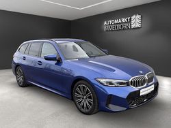 Portimao blau (metallic) Gebraucht 2023 BMW 320 M Sport Kombi | 39.180 € (Fairer Preis)