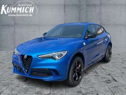 Blu misano, metallic Gebraucht 2023 Alfa Romeo Stelvio Quadrifoglio SUV | 79.800 €