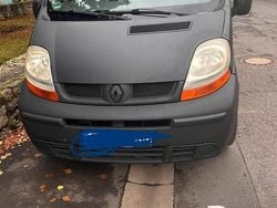 Schwarz Gebraucht 2005 Renault Traffic Van / Kleinbus | 4.444 €