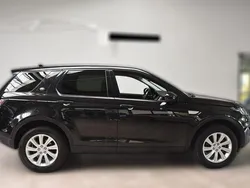 Schwarz metallic Gebraucht 2015 Land Rover Discovery Sport HSE SUV | 18.650 € (Teuer)