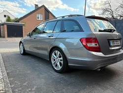 Grau Gebraucht 2011 Mercedes C180 Kombi | 5.950 € (Fairer Preis)