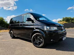 Schwarz Gebraucht 2012 VW T5 Van | 23.900 €