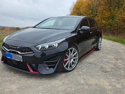 Schwarz Gebraucht 2023 Kia ProCeed Kleinwagen | 27.200 € (Guter Preis)