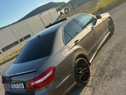 Grau Gebraucht 2010 Mercedes E350 Limousine | 12.499 € (Fairer Preis)
