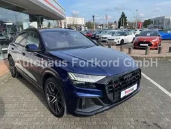 Blau Gebraucht 2021 Audi Q8 Ambiente SUV | 76.980 €