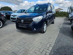 Blau Gebraucht 2017 Dacia Dokker Lauréate Van | 7.650 € (Guter Preis)