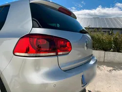 Silber Gebraucht 2011 VW Golf VI Highline Kleinwagen | 8.300 € (Teuer)
