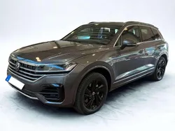 Quarzitgrau Gebraucht 2022 VW Touareg R-line SUV | 49.999 € (Fairer Preis)