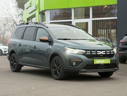 Gruen Gebraucht 2023 Dacia Jogger Extreme Van / Kleinbus | 16.999 € (Fairer Preis)