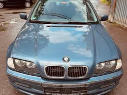 Blau Gebraucht 2000 BMW 318 Limousine | 1.500 €