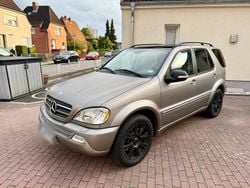 Schwarz Gebraucht 2001 Mercedes ML55 AMG AMG SUV | 6.900 €