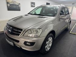 Grau Gebraucht 2006 Mercedes ML320 SUV | 5.990 € (Fairer Preis)