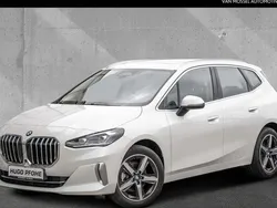 Weiß Gebraucht 2022 BMW 218 Luxury Line Kombi | 28.990 € (Fairer Preis)