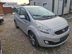 Silber Gebraucht 2013 Kia Venga Edition 7 Kleinwagen | 1.990 € (Guter Preis)