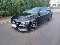 Schwarz Gebraucht 2017 Mercedes CLA200 Shooting Brake AMG line Kombi | 19.999 €
