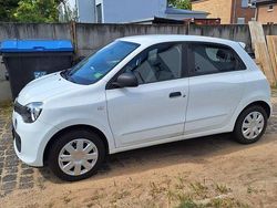 Weiß Gebraucht 2017 Renault Twingo Life Kleinwagen | 5.600 € (Guter Preis)