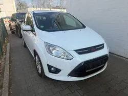 Weiß Gebraucht 2011 Ford C-MAX Titanium Van / Kleinbus | 7.790 € (Fairer Preis)