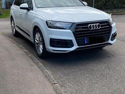 Weiß Gebraucht 2017 Audi Q7 SUV | 38.500 € (Etwas zu teuer)