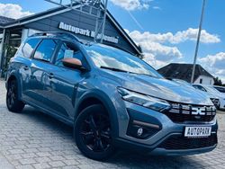 Grau Gebraucht 2024 Dacia Jogger Extreme Van / Kleinbus | 19.885 € (Fairer Preis)