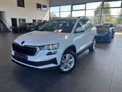 Weiss Gebraucht 2025 Skoda Karoq Selection SUV | 31.970 € (Guter Preis)