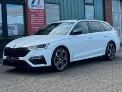 Weiß Gebraucht 2022 Skoda Octavia RS Kombi | 29.990 € (Superpreis)