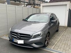 Grau Gebraucht 2015 Mercedes A200 Style Limousine | 12.490 € (Guter Preis)