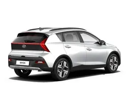 Silber metallic Gebraucht 2021 Hyundai Bayon Intro Edition SUV | 19.900 € (Fairer Preis)
