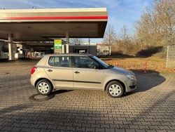 Bronze Gebraucht 2011 Skoda Fabia Limousine | 3.200 € (Guter Preis)