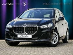 Saphirschwarzmetallic Gebraucht 2025 BMW 218 Active Tourer Performance Van / Kleinbus | 26.990 € (Superpreis)