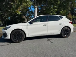 Weiß Gebraucht 2021 Cupra Leon Limousine | 22.995 € (Fairer Preis)