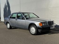 Grau Gebraucht 1992 Mercedes 190 Limousine | 12.490 €