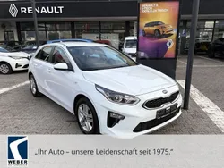 Weiß Gebraucht 2020 Kia Ceed Vision Limousine | 15.470 € (Teuer)