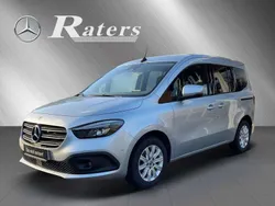 Helvinsilber met. Gebraucht 2022 Mercedes T180 Progressive Van / Kleinbus | 29.900 € (Teuer)