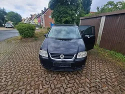 Schwarz Gebraucht 2003 VW Touran Van / Kleinbus | 1.500 € (Etwas zu teuer)