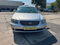 Silber Gebraucht 2006 Kia Magentis EX Limousine | 2.200 €