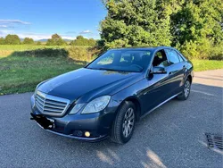 Silber Gebraucht 2010 Mercedes E220 Limousine | 6.600 €