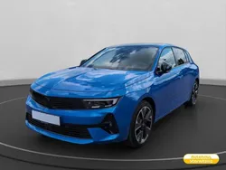 Blau/typ aussenverkleidung met Gebraucht 2023 Opel Astra Limousine | 31.495 € (Etwas zu teuer)