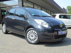 Schwarz Gebraucht 2011 Toyota Yaris Cool Limousine | 4.990 € (Teuer)