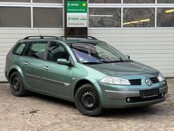 Grün Gebraucht 2004 Renault Mégane II Limousine | 1.000 € (Guter Preis)