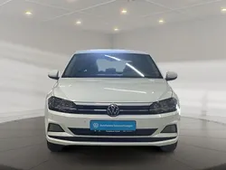Weiß Gebraucht 2021 VW Polo Comfortline Limousine | 12.490 € (Fairer Preis)